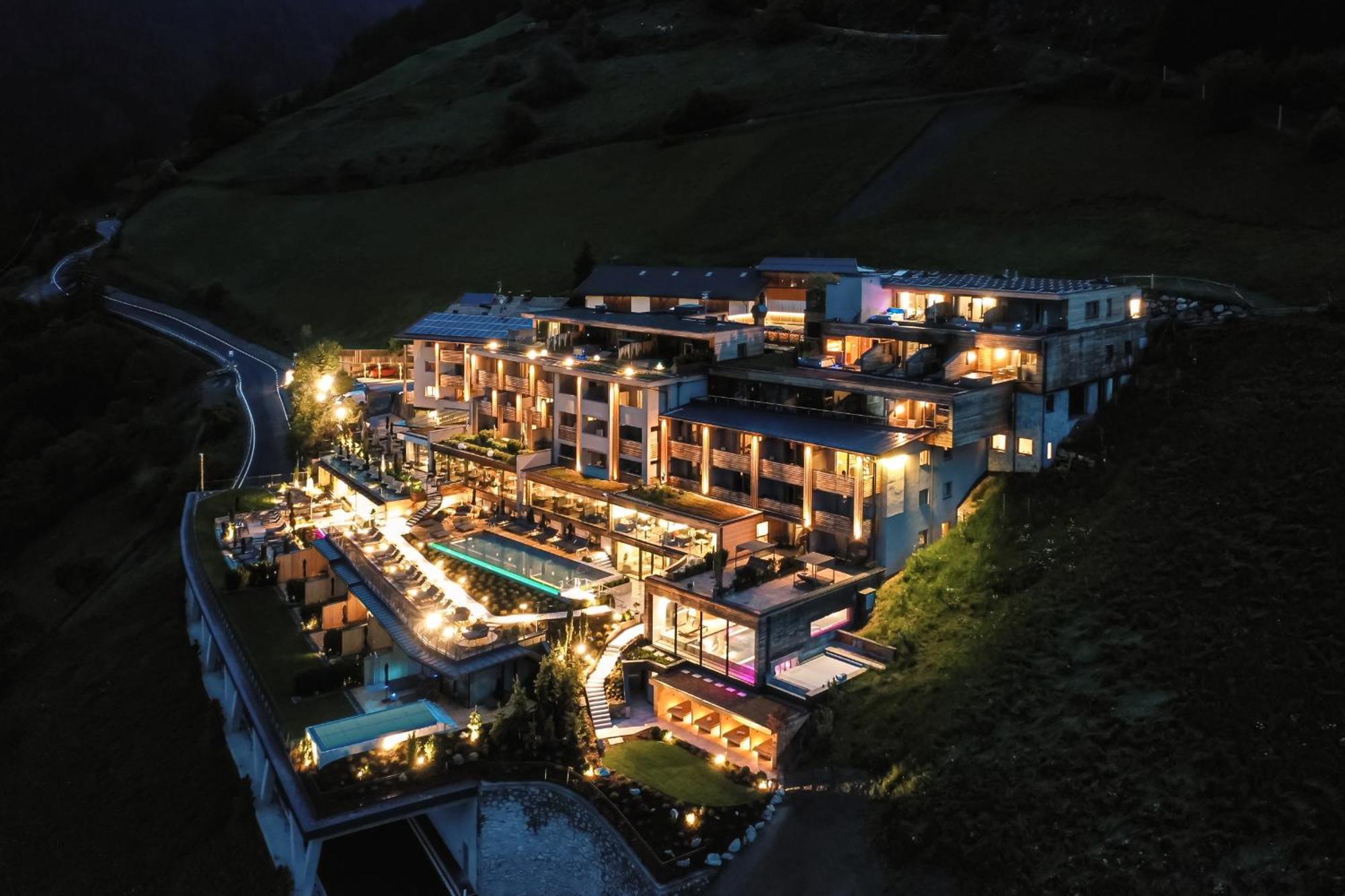 Gerstl Alpine Retreat Hotel 4*
